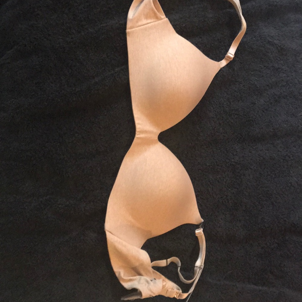 Victoria secret tan bra size 34a